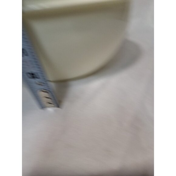 Vintage Tupperware 12 Cup White Thatsa Bowl #2677 with Blue Butterfly Lid 2515 - Picture 7 of 9